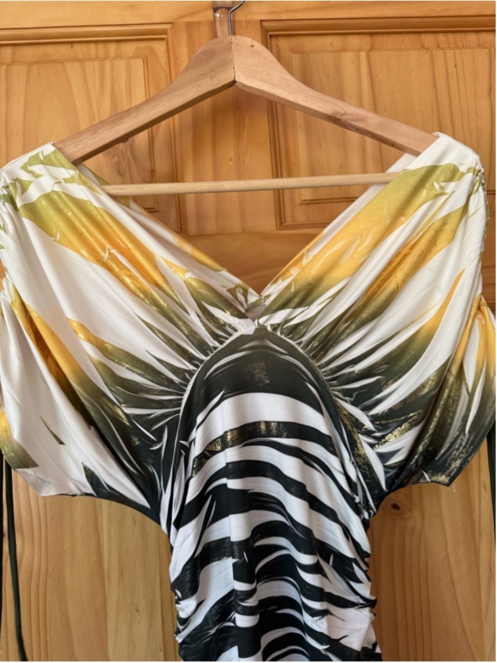 Vintage Body Central abstract zebra print on or off shoulder dress size medium - Picture 2 of 10